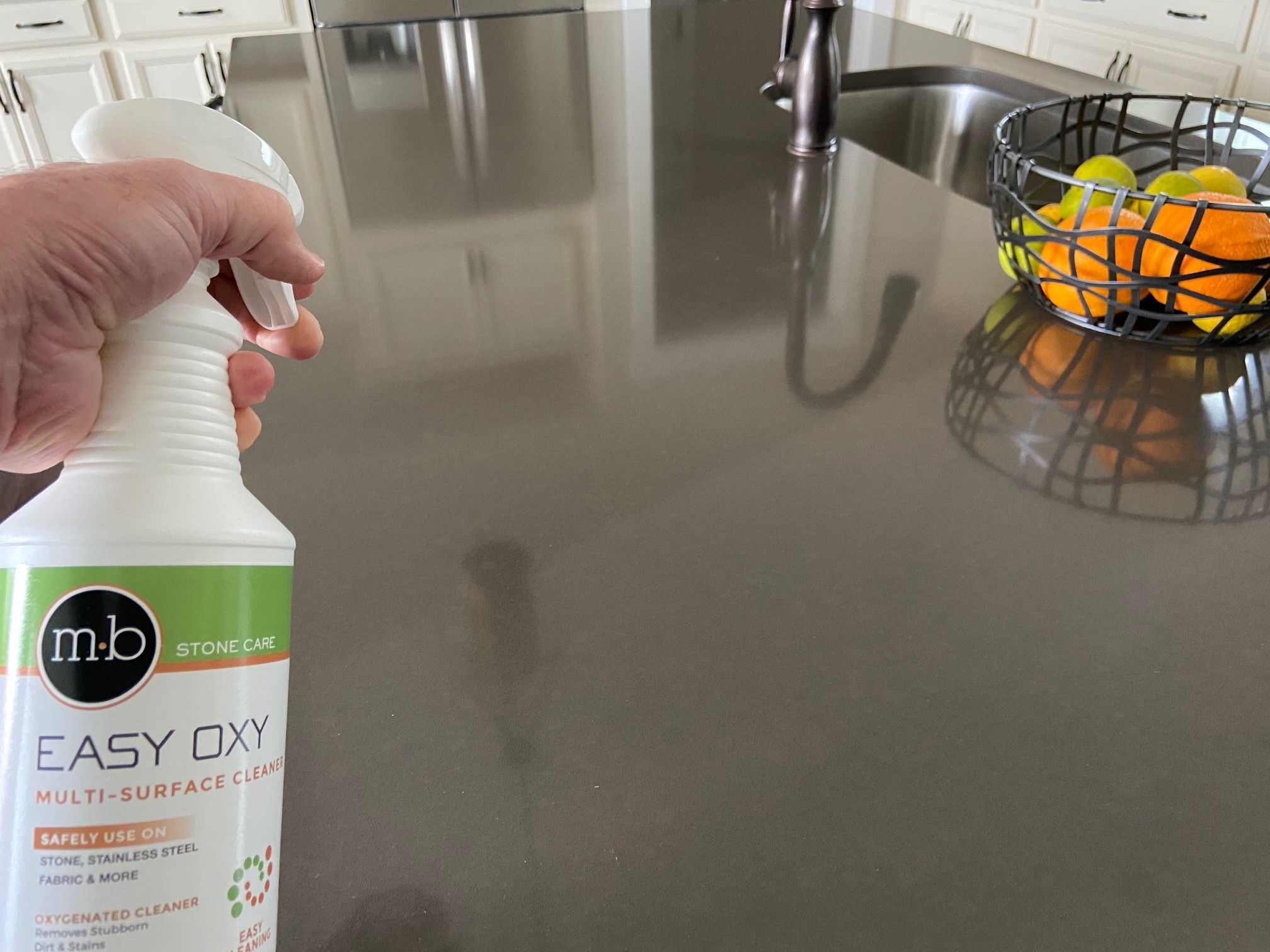 Best Way To Clean Granite Countertops, Is Windex With Vinegar Safe For Quartz Countertops